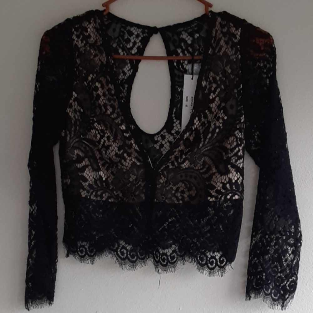 V Neck 3/4 Sleeve Crop Top